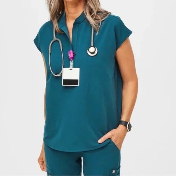 FIGS  Teal Rafaela Oversized Scrub Top Size XXS - Picture 1 of 7
